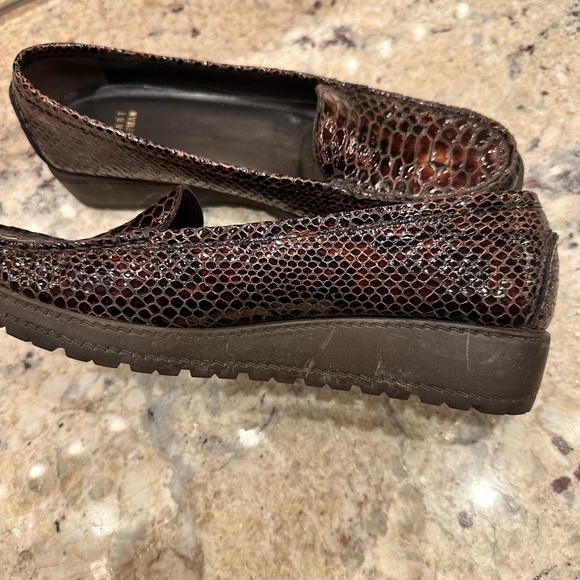 Stuart Weitzman faux croc shoes, Sz 9 1/2 M - Picture 3 of 5